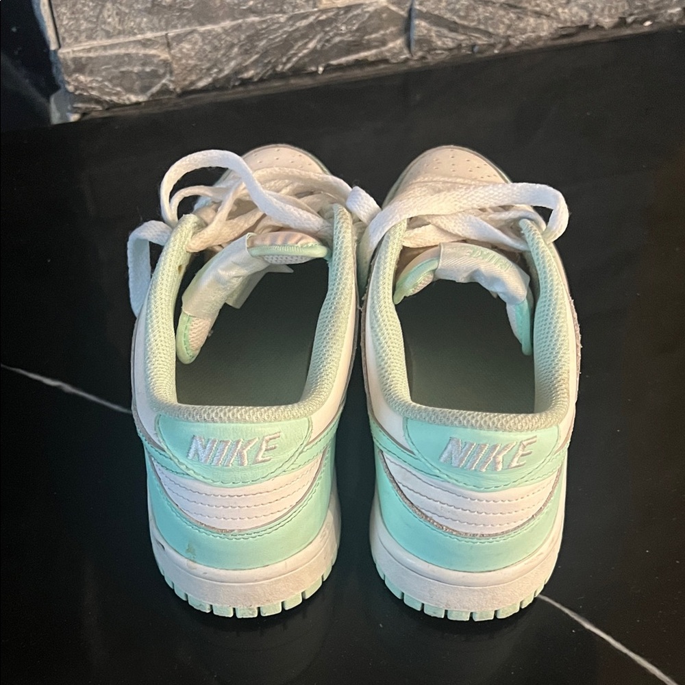 Nike Kids Sneakers in Mint and White - Picture 3 of 3